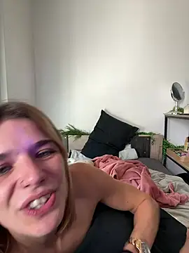 MissGoldieB - IL ME DÉMONTE HARD 😈