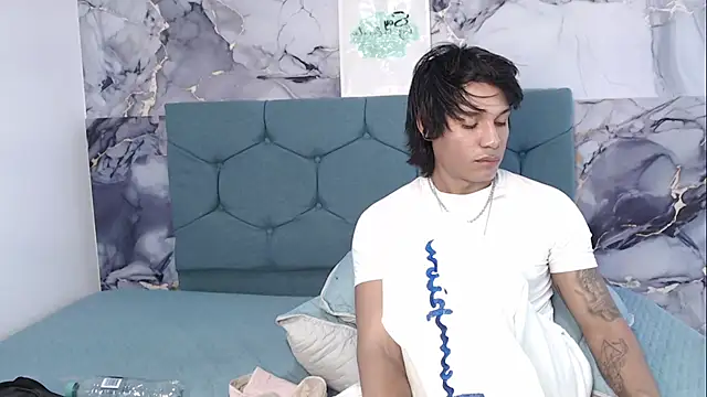 Chat XXX ao vivo de MaximilianRoth
