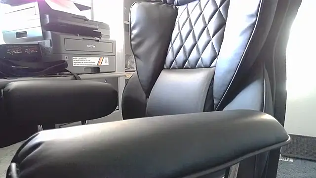 TrevorSteele Шоу с уебкамера