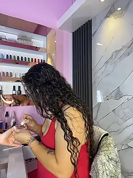 XXX chat uživo modela Nails_Lucia