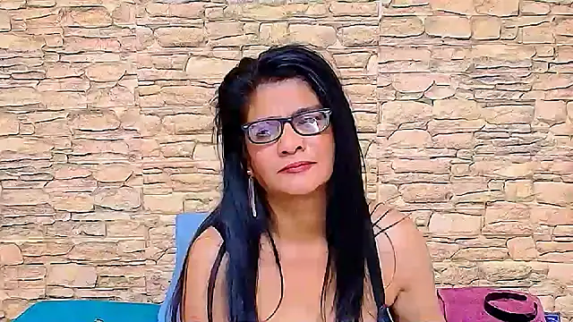 IndianAllure Chat XXX in diretta