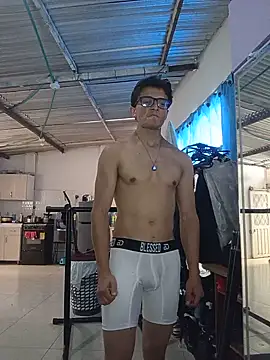 Davitfitnosuke Live XXX Chat