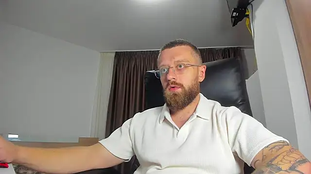 Živý XXX chat Findom_guy