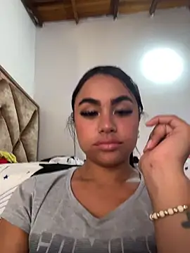 Aliceroys__ - Play with my pussy