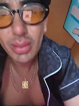 LucioFer11 – webcam-show