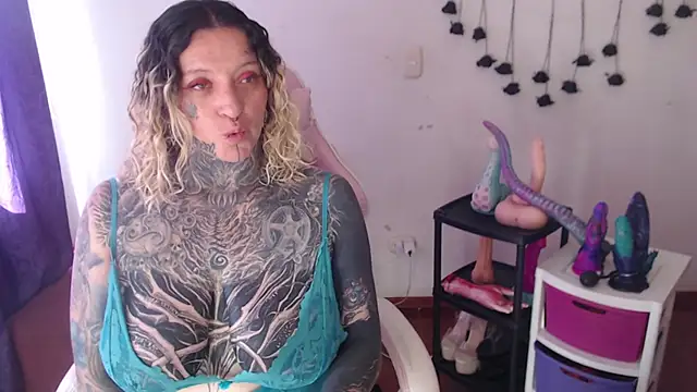 Chat +18 de SLOPPYTITSS ao vivo