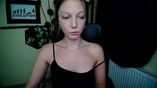 EmillyPlay's Live XXX Chat