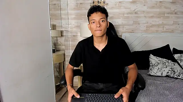 Jake_Noir Live XXX-chat