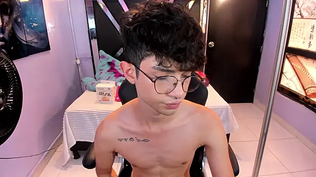 Živý XXX chat LiamHeatx