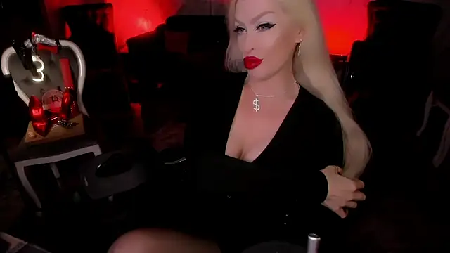 Chat XXX en directo de FinDomGod