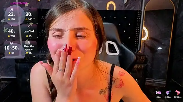 Ariana18_b - SPANK ASS+OIL