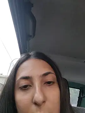 IRINA_DIAMOND 即時 XXX 聊天
