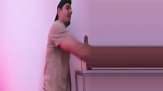 Esteban_Fox69 XXX чат на живо