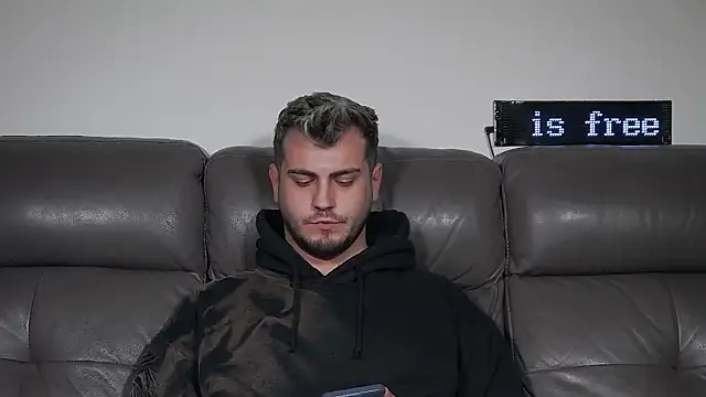 Živý XXX chat CrazyDom1
