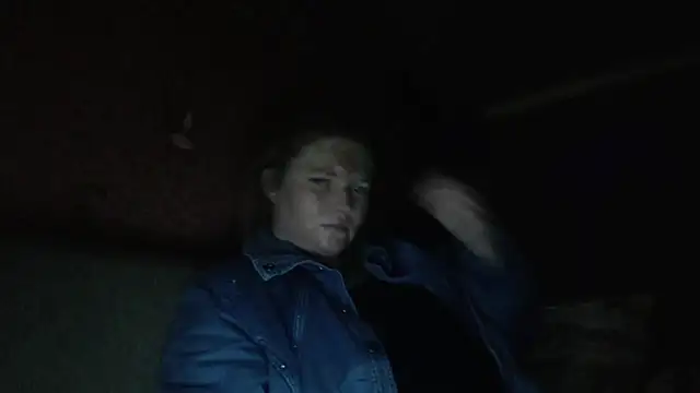 CharleyReidy's Live XXX Chat