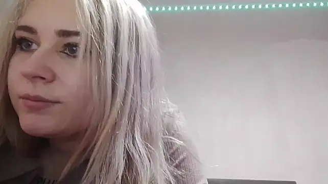 IsaWhittonn Live XXX chat