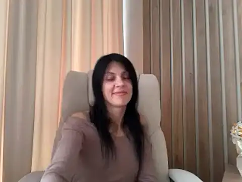 Онлайн чат XXX InjaAtHome