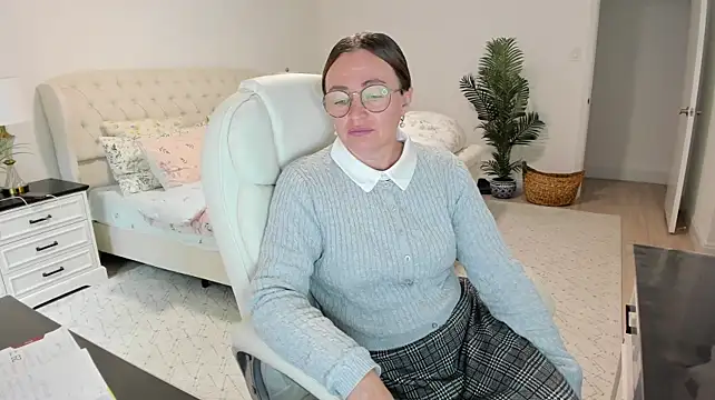 Vika73 - type - ​menu ​and ​private ​active