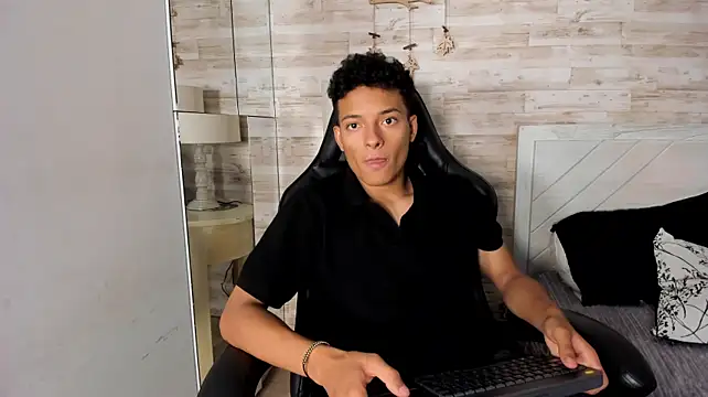 Živý XXX chat Jake_Noir