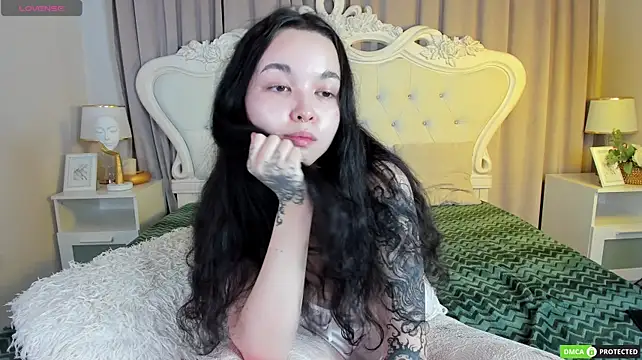 Chat +18 de ReinaNoir ao vivo
