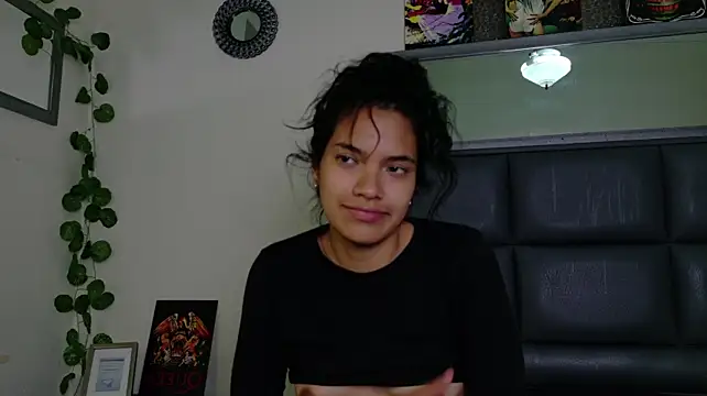 Amarilis_Lily - Show boobs, pinching nipples, spit them