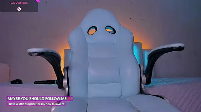 Chat +18 de BeckaBlue ao vivo