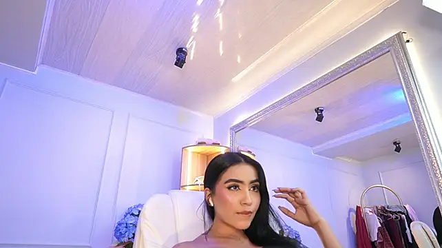 Elasummer - 🌸♛ Oil in boobs