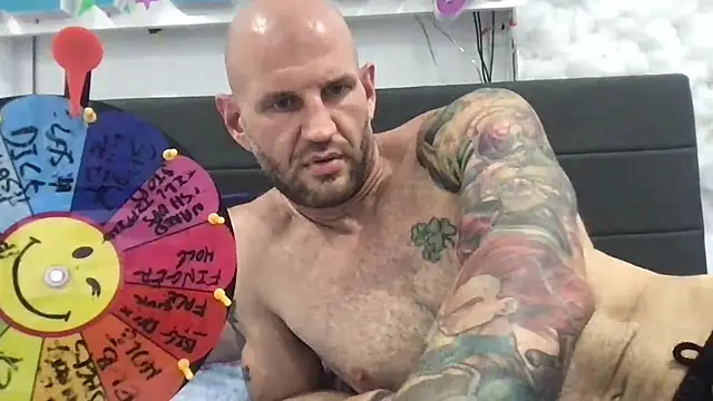 brianomally's Live XXX Chat