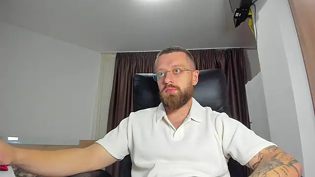 Findom_guy – Naživo XXX chat