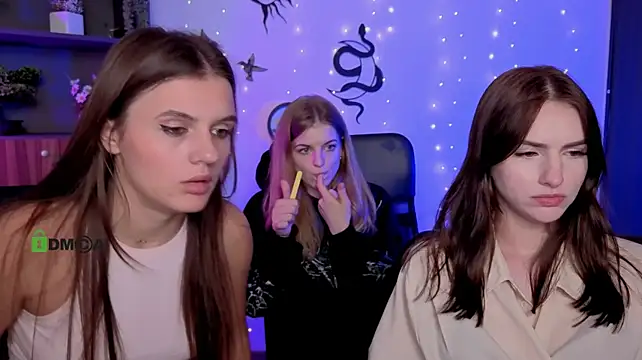lisa_dark_ Live XXX Chat