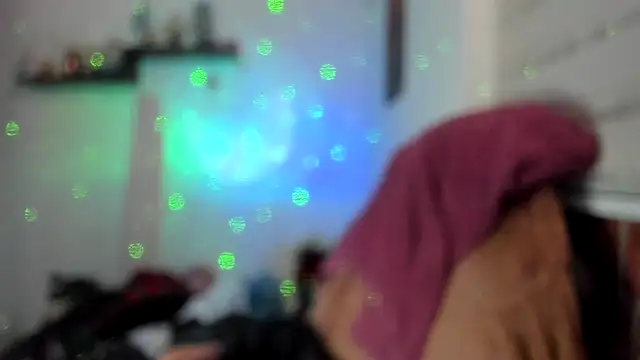 XXX chat uživo modela Shaddycute_