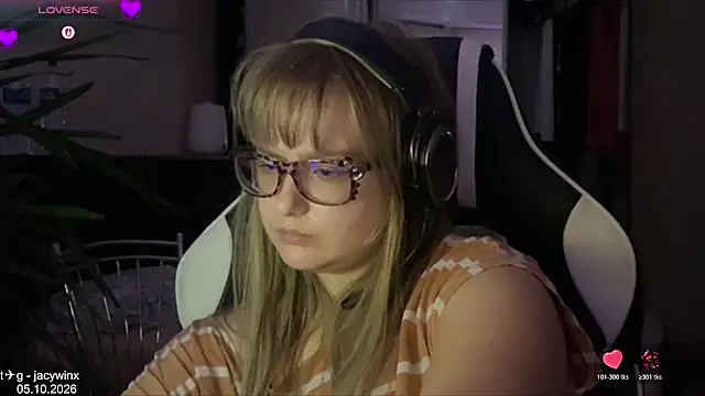 XXX chat uživo modela JacyWinslat