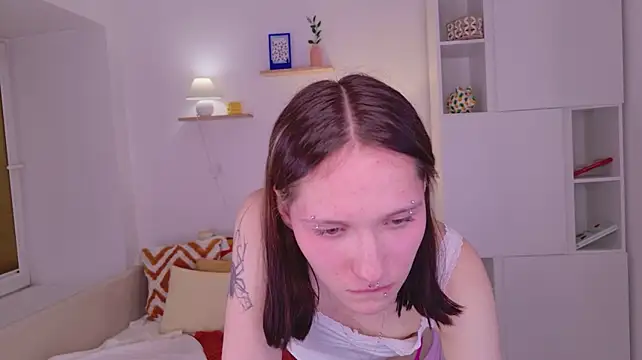 XXX chat uživo modela Cutee_kitt
