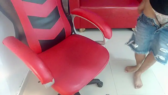 Rubievans22 - I show ass