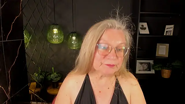 NataliMellow's Live XXX Chat