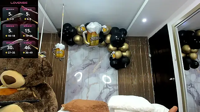 Chat +18 de Mindy_19 ao vivo