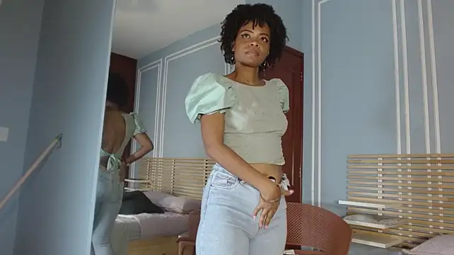 ChantalGarner - Naked ass and suck a cock