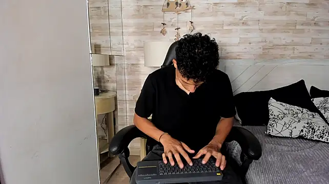 Živý XXX chat Jake_Noir