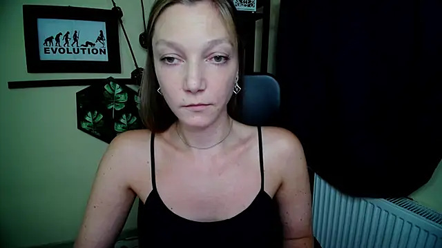EmillyPlay's Live XXX Chat