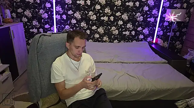 Chat XXX Live Vuitton