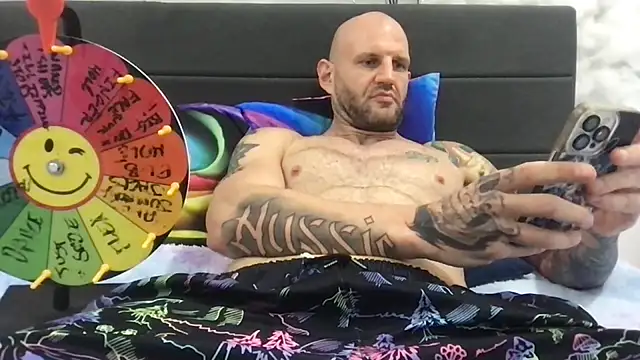Chat +18 de brianomally ao vivo
