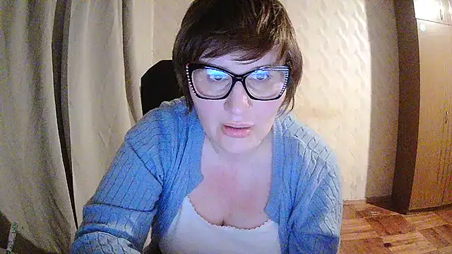 XXX chat uživo modela Jolinaha