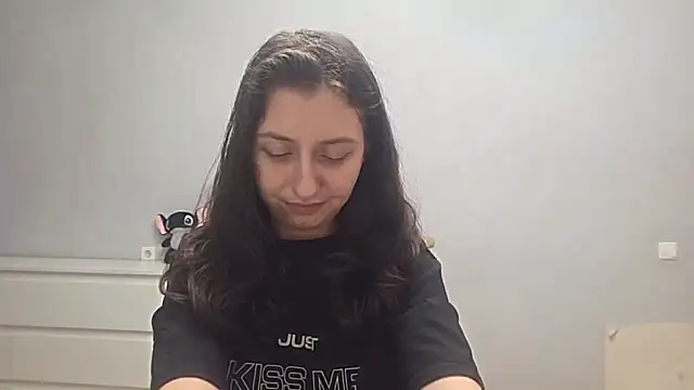 ChrystalAlma - Let me play with my hair again