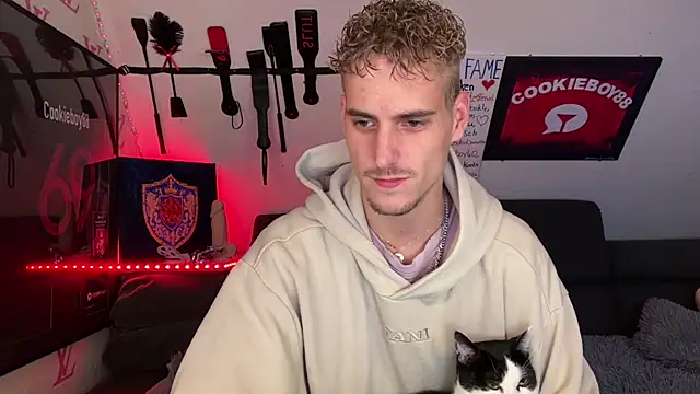 XXX chat uživo modela Cookieboy88
