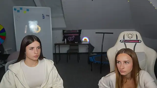 Živý XXX chat Elina_rose054