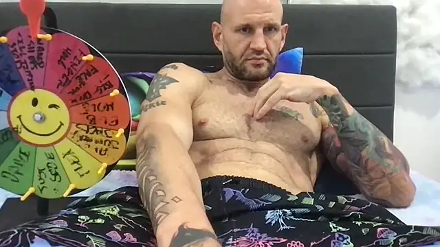 brianomally Live XXX Chat