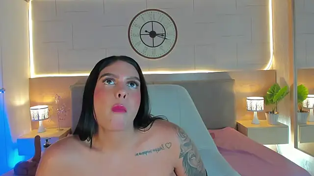 Megan_charles_ Adlı Modelin Canlı XXX Sohbeti