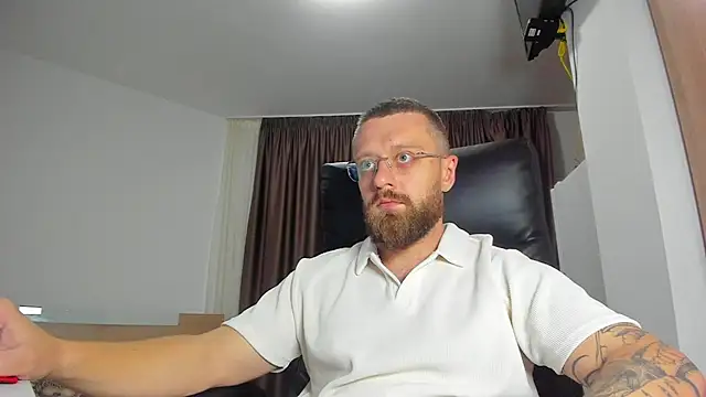 Онлайн чат XXX Findom_guy