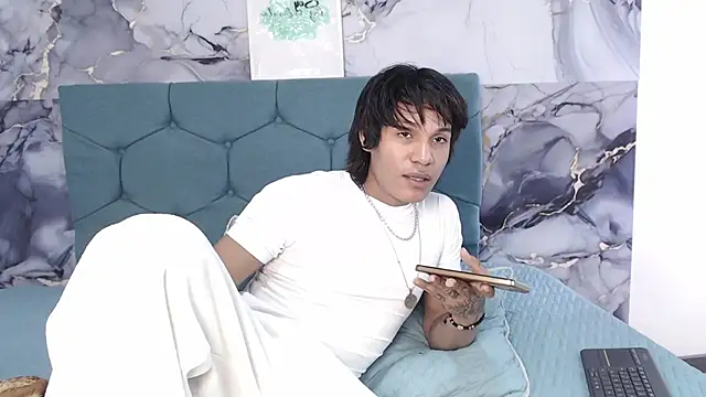MaximilianRoth – Naživo XXX chat
