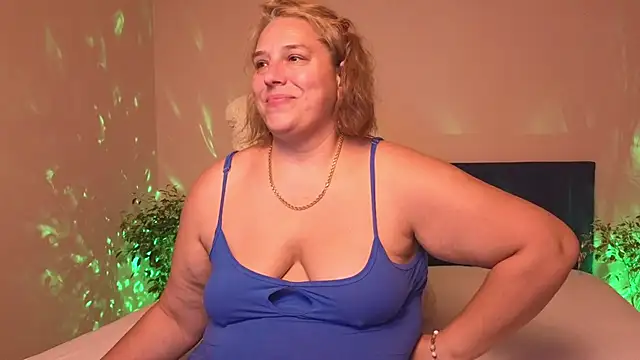 Bbw_Goddes - make my pussy happy)squirt leggings?